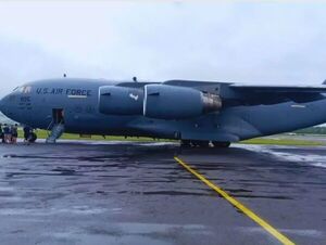 Avión militar de EEUU aterriza en Paraguay con armamentos para entrenar a la FFAA - Concepción al Día