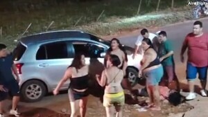 Enfermera denuncia que quiso ayudar en lo que pensó era un accidente y fue agredida por una turba