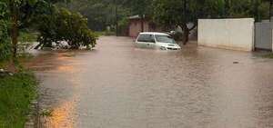 Intensa lluvia inunda varios sectores en Alto Paraná - ABC en el Este - ABC Color