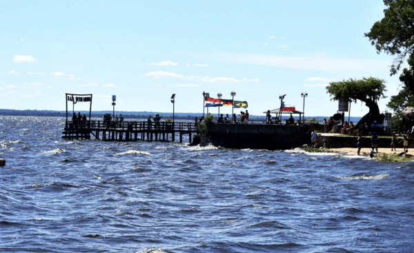 Lago Ypacaraí: Licitan obras para recuperar su color azul