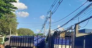 La Nación / Camiones transganado incumplen ordenanza municipal, denuncian vecinos de Tablada