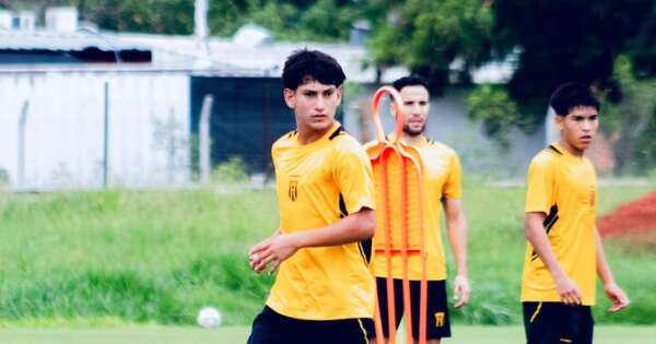 La Nación / Guaraní sube a chico de 14 años