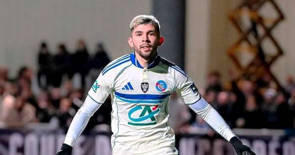 La Nación / Doblete de Julio Enciso en goleada de Racing