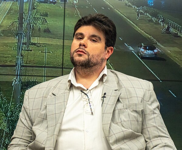 Periodista Nicolás Moras denuncia censura en Paraguay