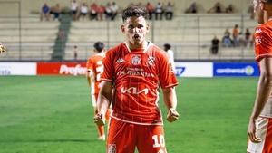 Teodoro Arce: El extremo paraguayo a un paso de San Lorenzo