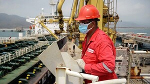 Trump blinda ingresos del crudo venezolano con ley de emergencia