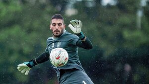 Olimpia, ante el Sportivo Trinidense, el martes