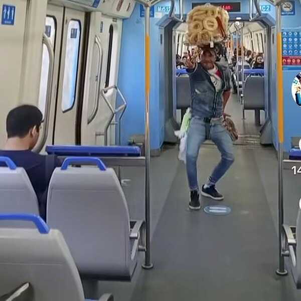 Popular / ¡Chipero paraguayo arrasa en kurepilandia y Tik Tok!