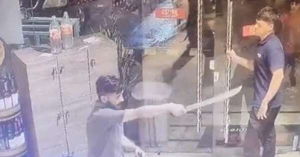 La Nación / Detienen a cliente que atacó con machetillo a guardia de una tienda fernandina