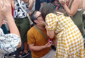 Puro amor en Río: Le propuso matrimonio al pie de Cristo Redentor •