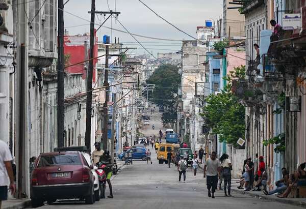 Cuba prevé apagones en más de la mitad de su territorio en horario “pico” de este domingo - Mundo - ABC Color