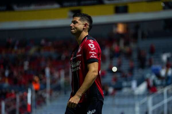 Manuel Capasso, de una obra de arte al “blooper” en su estreno con Atlas - Fútbol Internacional - ABC Color