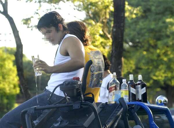 El alcohol es la sustancia que más se consume y la cocaína la que más daño causa a la población - Nacionales - ABC Color