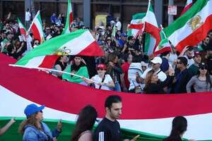 Trump afirma que Irán quiere negociar tras lanzar amenaza militar  - Mundo - ABC Color