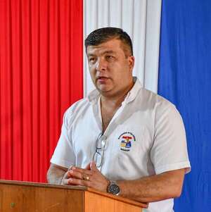 Dos colorados buscan cortar hegemonía liberal en San Antonio - Política - ABC Color