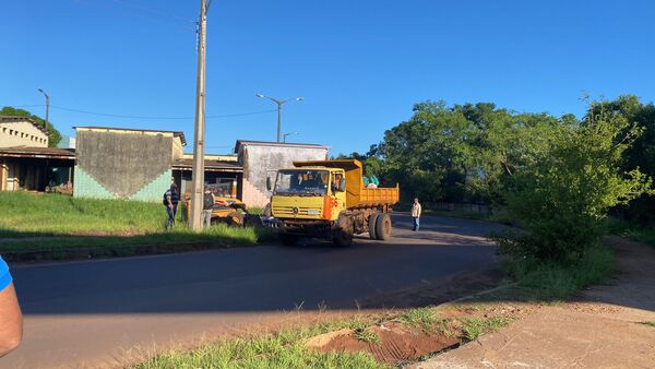 Municipalidad refuerza trabajos de limpieza y mantenimiento en el Circuito Comercial de Encarnación