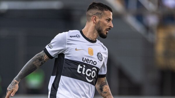 El posible nuevo equipo de Darío Benedetto