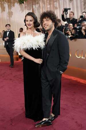 De Selena Gómez y Benny Blanco a George y Amal Clooney, las 10 parejas más enamoradas en los Globos de Oro - Gente - ABC Color