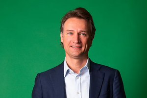 El CEO de Heineken dejará su cargo en medio de caída de ventas