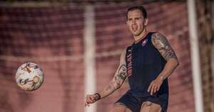 La Nación / Plantilla viaja al Uruguay esta tarde