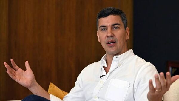 Los “tips de ahorro” de Santiago Peña explotaron en redes sociales