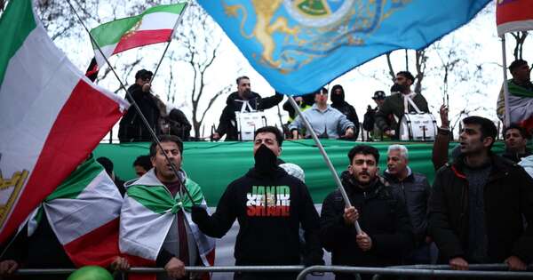 La Nación / Al menos 648 muertos en la represión de las protestas en Irán, según ONG