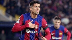 Cancelo ya está en Barcelona para pasar la revisión médica