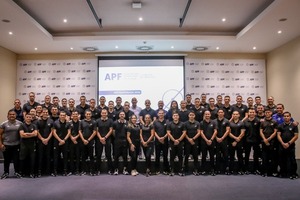 Con la mirada puesta en la competencia oficial