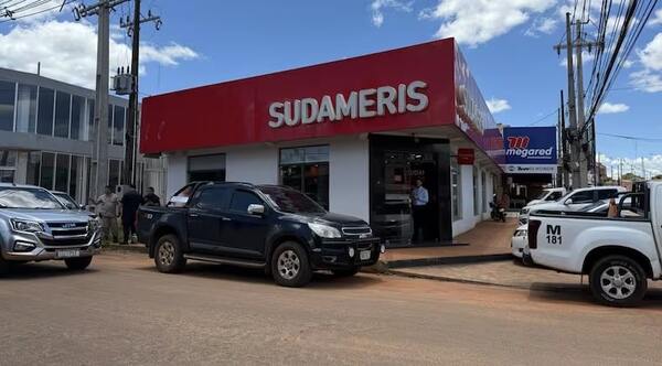 Roban G. 140 millones a empresario durante asalto frente a una sucursal bancaria - Noticiero Paraguay