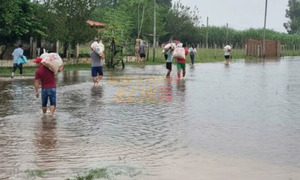Emergencia en Ñeembucú: inundaciones paralizan caminos y dejan a oleros sin trabajo - OviedoPress