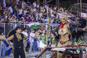 El Carnaval Encarnaceno 2026 comenzó a palpitarse con un multitudinario Ensayo General