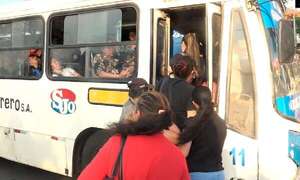 Unas 500.000 personas dejaron los buses en tres años y Opama explica por qué - Economía - ABC Color