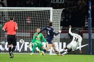 El PSG se despide de la Copa al caer en el nuevo derbi ante el París FC  - Fútbol Internacional - ABC Color