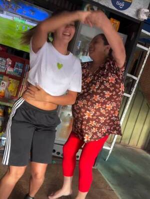 [VIDEO] Mirá lo que esta señora le pidió a Arita