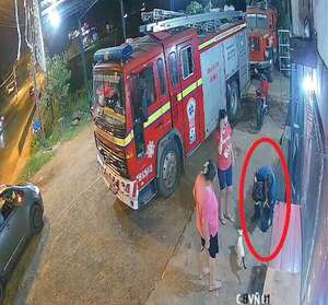 Video: así bomberos salvaron la vida a una niña que se atragantó con un juguete - Nacionales - ABC Color
