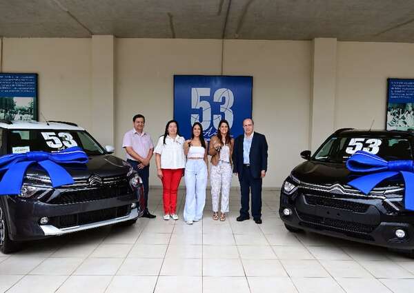 Coomecipar premió a socias con dos automóviles Citroën 0 Km - Empresariales - ABC Color