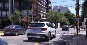 La Nación / Comuna asuncena retira las lomadas innecesarias