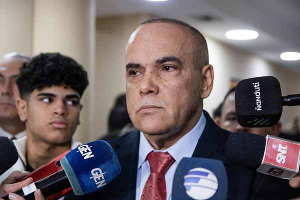 Núñez defiende gestión de Peña en educación y Hambre Cero