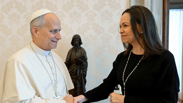 Machado pide al Papa su apoyo para transición democrática en Venezuela