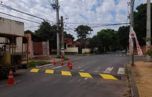 Inician retiro de lomadas «innecesarias» en Asunción
