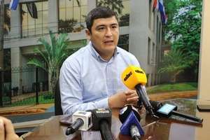 Oposición paraguaya tilda de "irreal" el ahorro de Peña