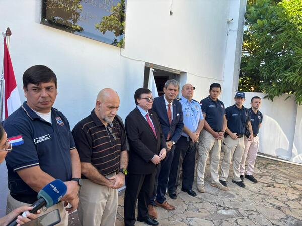 Presentan innovadora técnica forense para recuperar huellas dactilares