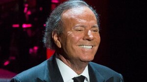 Julio Iglesias, acusado de agresiones sexuales por dos exempleadas domésticas
