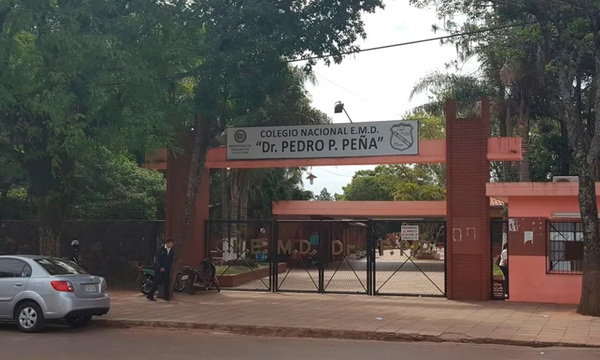 La ACES del Colegio Pedro P. Peña inicia trabajos de mantenimiento para el inicio del año escolar - OviedoPress