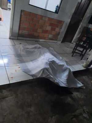 Popular / Llegó pidiendo socorro, pero cuando salieron ya estaba muerto