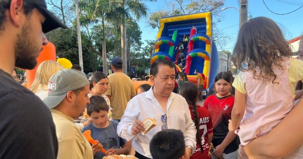 Quiñónez rompe con D'Ecclesiis y se refugia en el equipo de Giménez para sobrevivir hasta 2028