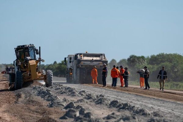 Gobierno proyecta Ruta PY12 para el desarrollo del sector pecuario y conectividad en Bajo Chaco