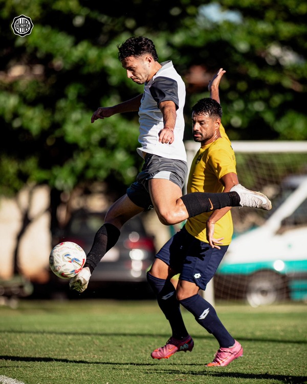 Popular / Léka metió doblete ante Triki en par de amistosos