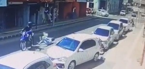 Vecinos apedrearon a delincuentes y evitaron robo de joyería en Luque - trece