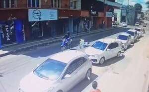 Video: frustran a pedradas el asalto a una joyería en Luque - Policiales - ABC Color